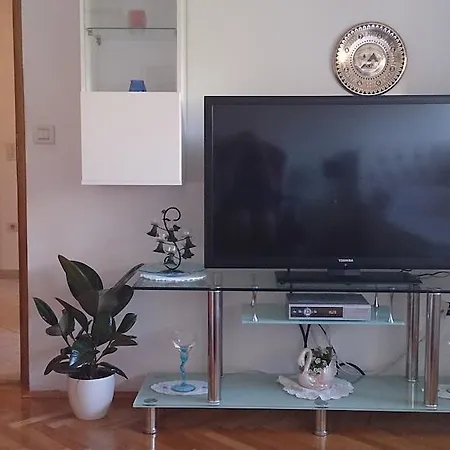 Near The Beach Σπλιτ