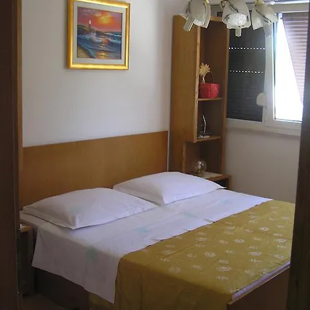 Near The Beach Σπλιτ